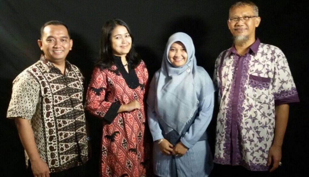 Djoni and Team