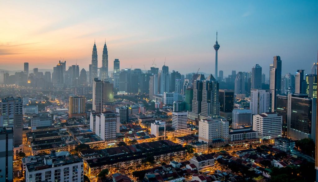 KL at dawn