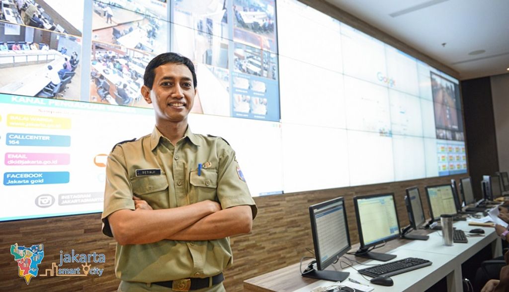 Setiaji in operations centre