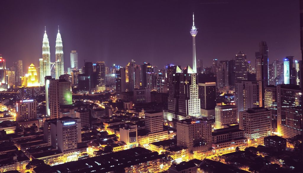 KL at night