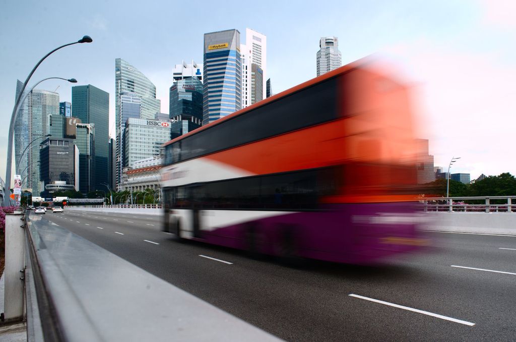 Bus on esplanade bridge