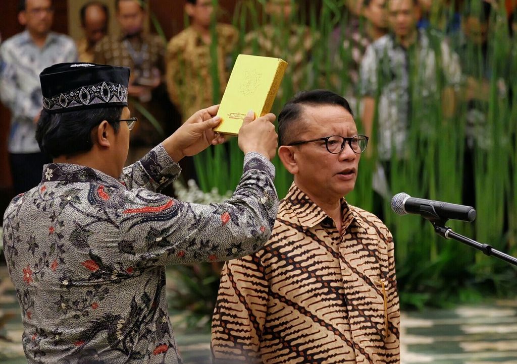 Director General of Tax, Indonesia being sworn in