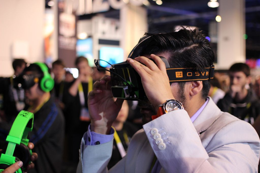 Virtual reality gear