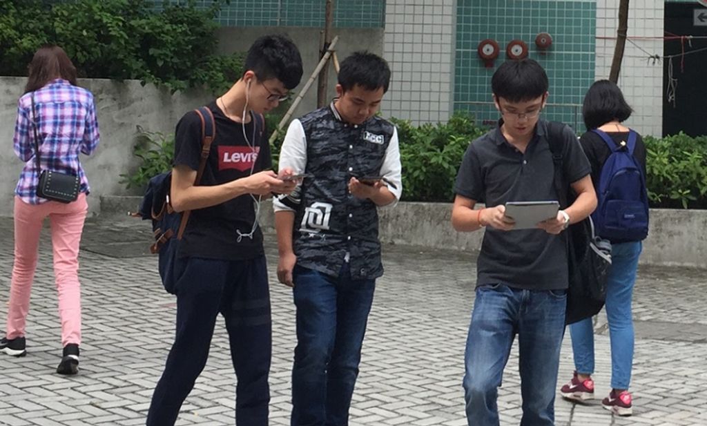 smartphone zombies