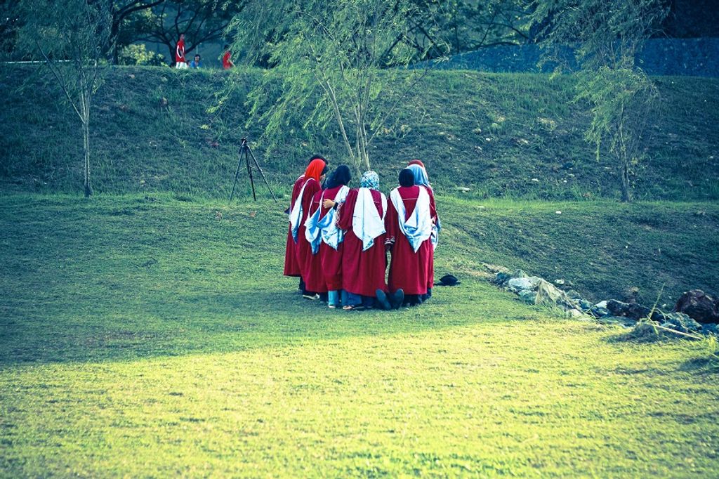 mmu graduates