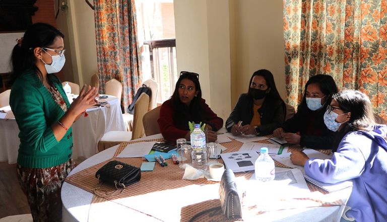 4._facilitating_session_on_II_photo_credit-Deepesh_Raj_Sharma_CEEN1.jpg